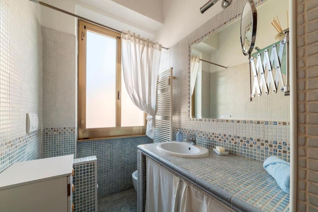 Elegante Appartamento Centrale Ρώμη Εξωτερικό φωτογραφία
